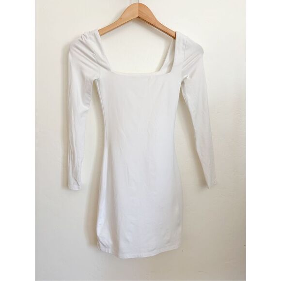 Babaton aritzia contour sumac long sleeve square neck mini dress size XS - Picture 2 of 7